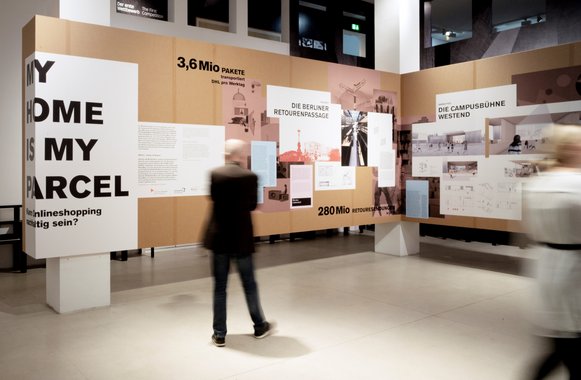 Ausstellungsansicht im Deutschen Architekturmuseum (DAM), Foto: Moritz Bernoully